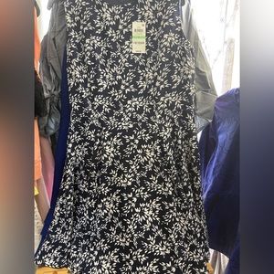 Maison Jules dress size 8 new with tags